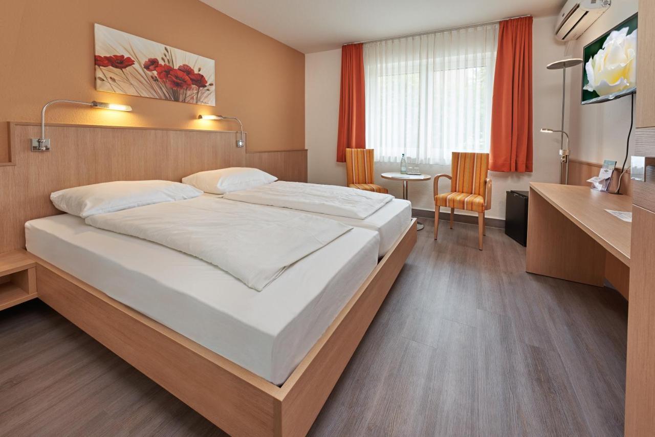 Hotel Touristik Neuenburg am Rhein Ngoại thất bức ảnh