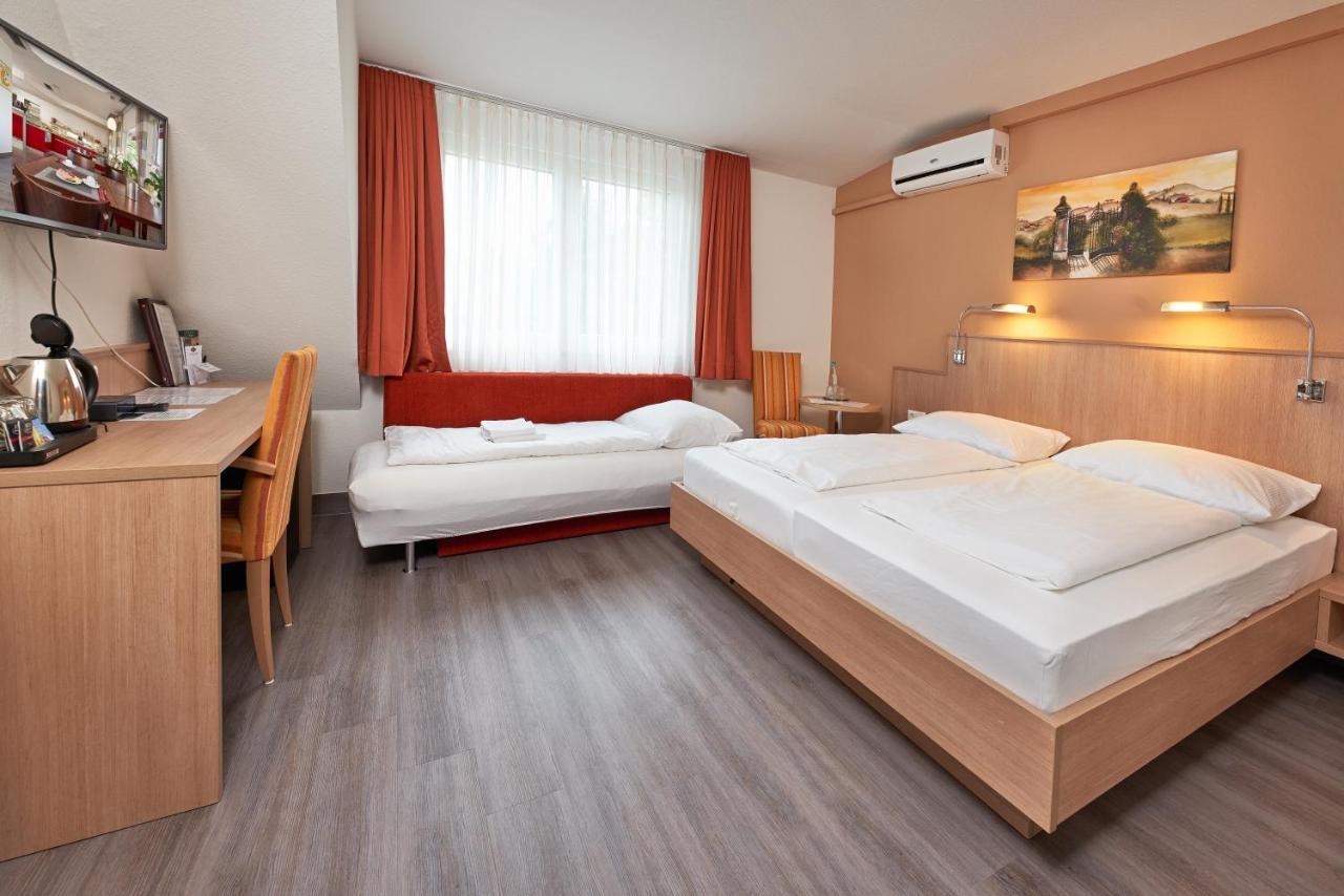 Hotel Touristik Neuenburg am Rhein Ngoại thất bức ảnh