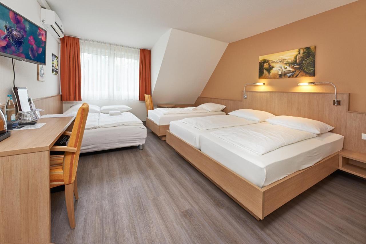 Hotel Touristik Neuenburg am Rhein Ngoại thất bức ảnh