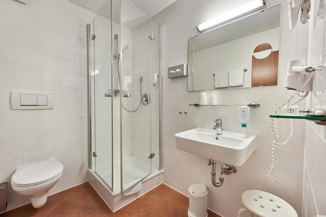 Hotel Touristik Neuenburg am Rhein Ngoại thất bức ảnh